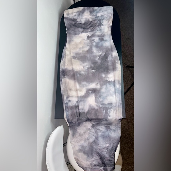 Elegant Gray Cloud Print Dress Set - Picture 1 of 14